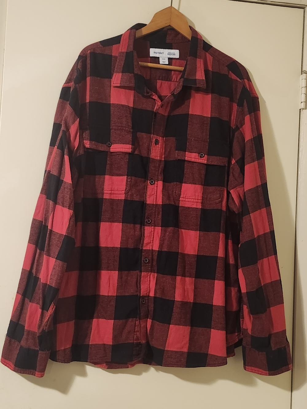 Old Navy Red and Black Buffalo Plaid Button-Down Shirt - Men 3XL